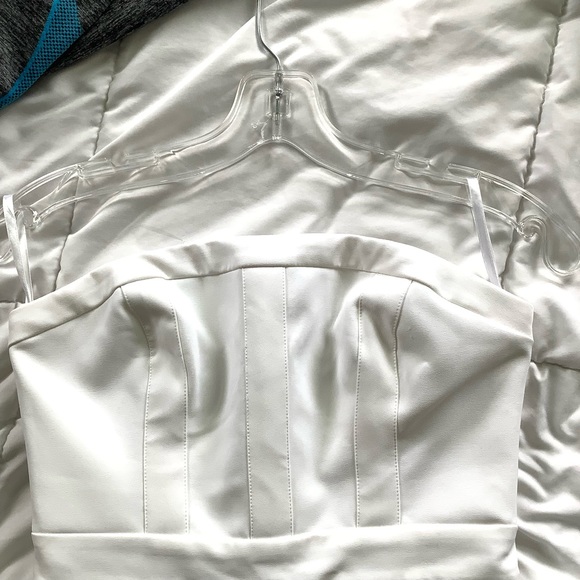 bebe Womens Strapless Dress Back Zip Crochet Lace Lined Size 2 - Picture 10 of 11